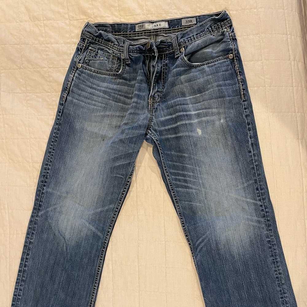 Buckle jeans 33x32. Style: Jake